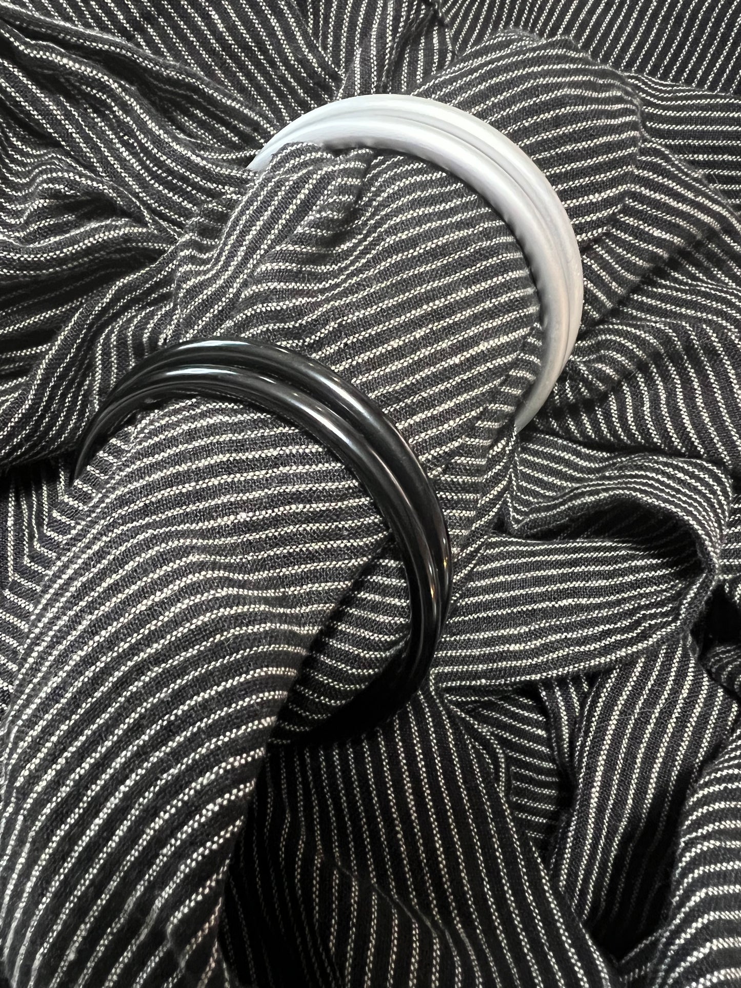 Black Stripe Ring Sling with Black or Silver Aluminum Rings